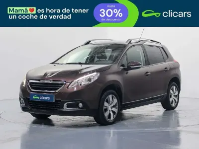 Usado Peugeot 2008 Active 92 HP (67 kW) 2014 Castanho SUV