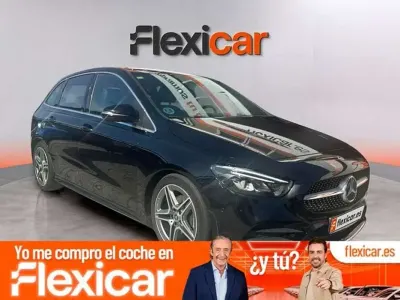 Usado Mercedes B180 136 CV (100 kW) 2020 Negro Utilitario