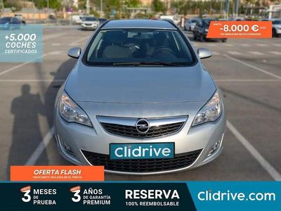 Usado Opel Astra Business 130 CV (95 kW) 2013 Gris / plata Berlina