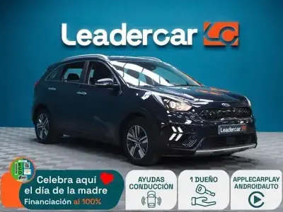 Usado Kia Niro 141 HP (103 kW) 2020 Azul SUV