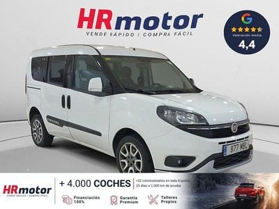 Usado Fiat Doblò Trekking 120 CV (88 kW) 2022 Blanco Monovolumen