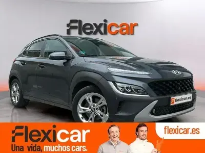 Usado Hyundai Kona 120 CV (88 kW) 2022 Gris SUV