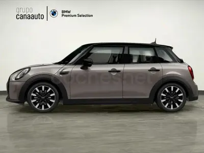 Usado Mini ONE 102 CV (75 kW) 2022 Gris / plata Utilitario