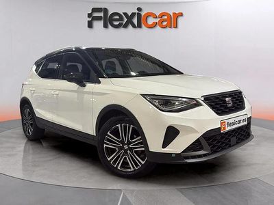 Usado Seat Arona FR 110 CV (80 kW) 2023 Blanco SUV