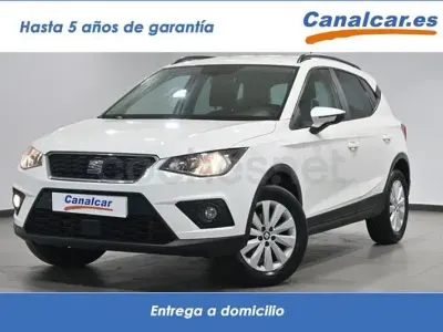 Usado Seat Arona Ecomotive 95 CV (69 kW) 2018 Blanco SUV