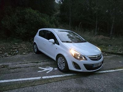 Usado Opel Corsa Expression 86 CV (63 kW) 2014 Blanco Utilitario