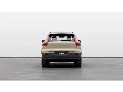 Usado Volvo EX40 Core 185 kW (252 CV) 2024 Gris SUV