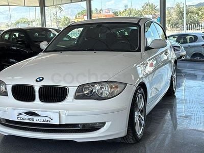 Usado BMW 118 143 CV (105 kW) 2007 Blanco Utilitario