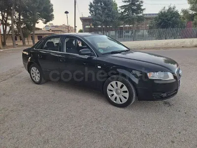 Usado Audi A4 140 CV (102 kW) 2006 Negro Berlina