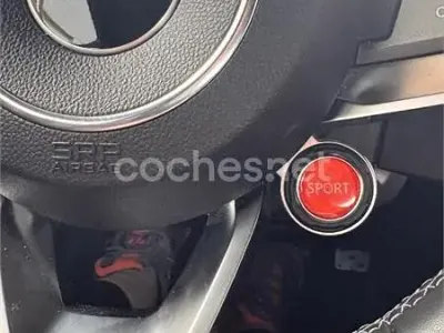 Usado Alpine A110 252 CV (185 kW) 2022 Gris / plata Coupe
