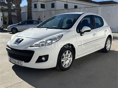 Usado Peugeot 207 Business-Line 70 CV (51 kW) 2011 Blanco Berlina