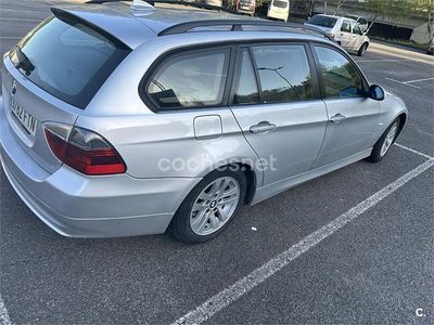 Begagnad BMW 320 163 HK (119 kW) 2007 Grå Kombi