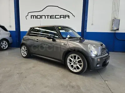 Usado Mini Cooper S 170 CV (125 kW) 2006 Gris / plata Utilitario