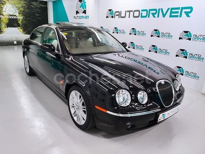 Negro Usado 2005 Jaguar S-Type Executive Berlina | 12.900 €