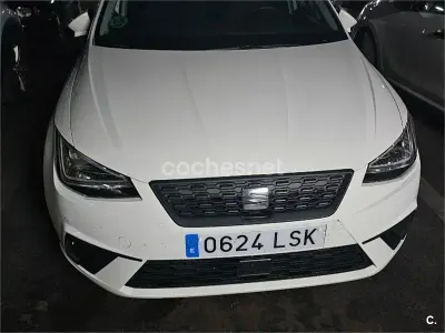 Usado Seat Ibiza Style Plus 110 CV (80 kW) 2021 Blanco Utilitario