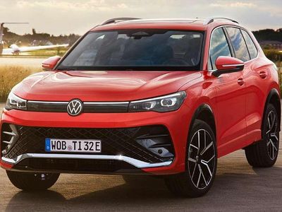 Gris / plata Usado 2021 VW Tiguan R-line SUV | 32.990 € (Caro)