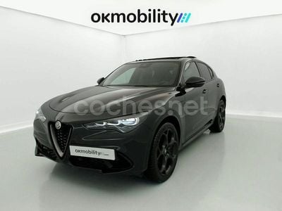 Negro Usado 2023 Alfa Romeo Stelvio Competizione SUV | 43.900 € (Precio justo)