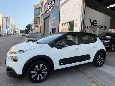 Usado Citroën C3 Feel 83 CV (61 kW) 2020 Blanco Utilitario