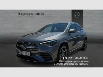Usado Mercedes GLA200 150 CV (110 kW) 2025 Gris / plata SUV