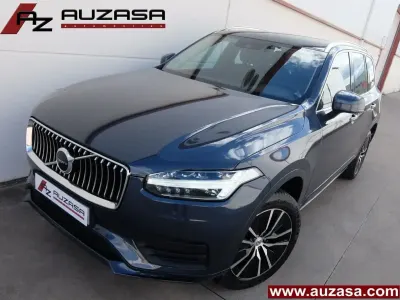 Usado Volvo XC90 Momentum 235 HP (172 kW) 2021 Azul SUV