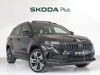 Usado Skoda Karoq SportLine 150 CV (110 kW) 2025 Negro SUV