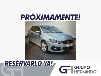 Usado Peugeot 308 Active 100 CV (73 kW) 2020 Gris Berlina