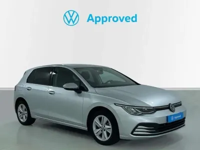 Usado VW Golf VIII Life 110 CV (80 kW) 2023 Gris Utilitario