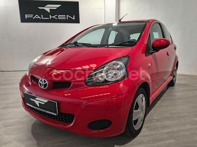 Rojo Usado 2009 Toyota Aygo Live Utilitario | 4790 € (Precio justo)