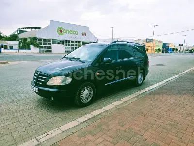 Usado SsangYong Rodius Limited 165 CV (121 kW) 2005 Negro Monovolumen