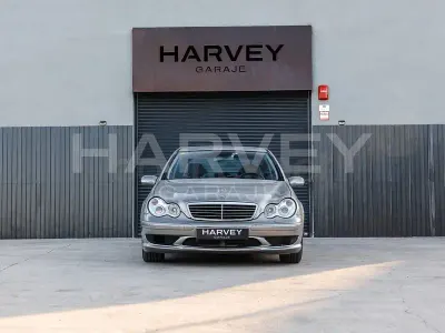 Usado Mercedes C30 AMG AMG 231 CV (169 kW) 2004 Gris / plata Berlina