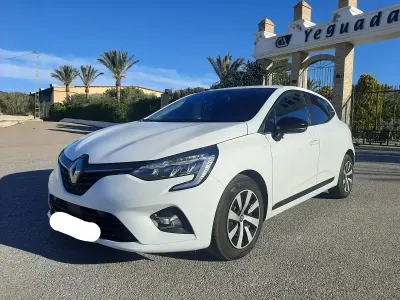Usado Renault Clio V Equilibre 100 CV (73 kW) 2023 Blanco