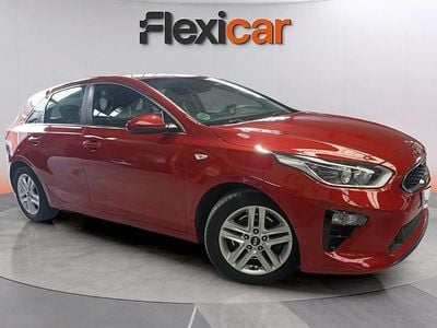 Usado Kia Ceed 140 CV (102 kW) 2020 Rojo Utilitario