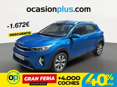 Usado Kia Stonic 100 CV (73 kW) 2024 Azul SUV
