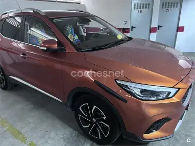 Usado MG ZS Luxury 111 CV (81 kW) 2024 Naranja SUV