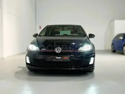 Käytetty VW Golf VII GTI 220 HP (161 kW) 2015 Musta Sedan