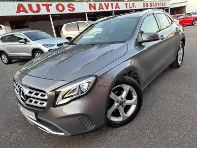 Usado Mercedes GLA200 Urban 136 CV (100 kW) 2017 Gris / plata SUV
