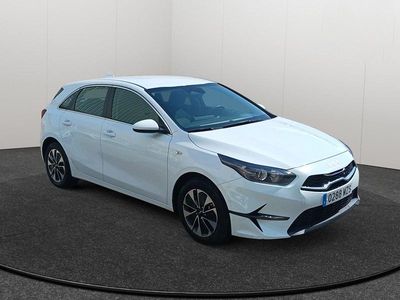 Usado Kia Ceed 100 CV (73 kW) 2025 Blanco Utilitario