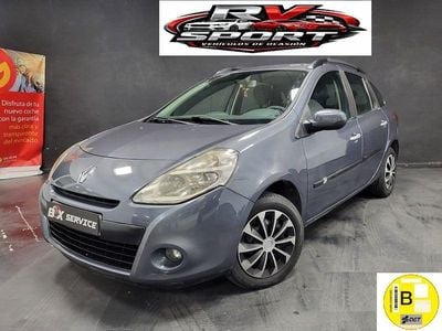 Usado Renault Clio GrandTour Exception 105 CV (77 kW) 2010 Gris / plata Familiar