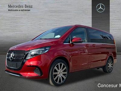Rojo Usado 2025 Mercedes V250 Avantgarde Monovolumen | 77.800 €