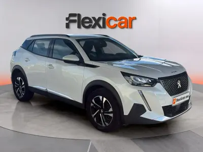 Usado Peugeot 2008 Allure 131 HP (96 kW) 2020 Branco SUV