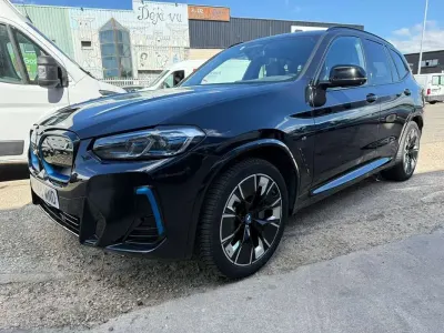 Usado BMW iX3 M Sport 210 kW (286 CV) 2023 Negro SUV