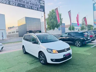 Usado VW Touran Sport 140 CV (102 kW) 2012 Blanco Monovolumen