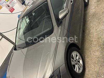 Usado VW Polo 75 CV (55 kW) 2017 Gris / plata Berlina