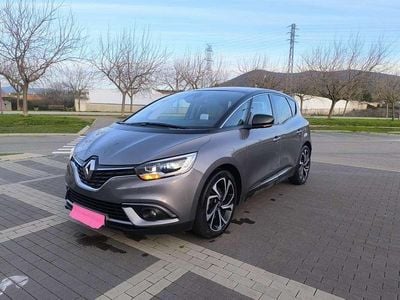Usado Renault Scénic IV Edition One 131 CV (96 kW) 2017 Gris / plata Monovolumen