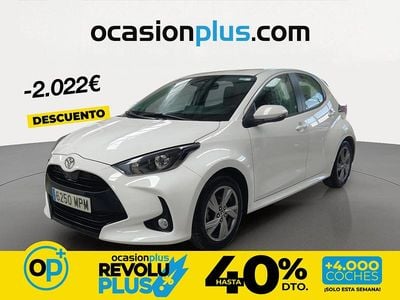 Usado Toyota Yaris Hybrid Active 116 CV (85 kW) 2024 Blanco Berlina