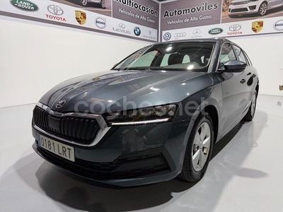 Gris / plata Usado 2021 Skoda Octavia Style Familiar | 14.990 € (Precio justo)