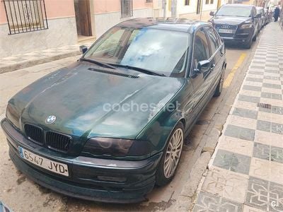 Begagnad BMW 320 150 HK (110 kW) 1999 Grön Sedan