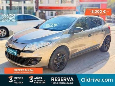 Begagnad Renault Mégane Authentique 110 HK (80 kW) 2012 Beige Sedan