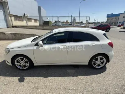 Usado Mercedes A200 Urban 136 CV (100 kW) 2015 Blanco Utilitario