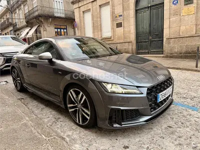 Usado Audi TT S-Line 197 CV (144 kW) 2019 Gris / plata Coupe